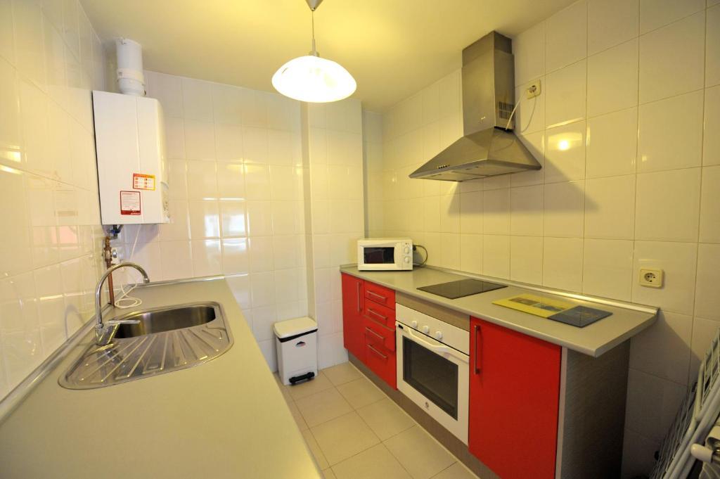 Apartamentos Turisticos Veladiez La Lastrilla Bagian luar foto
